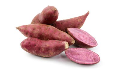 Beyaz arka plan üzerinde taze garnet yam