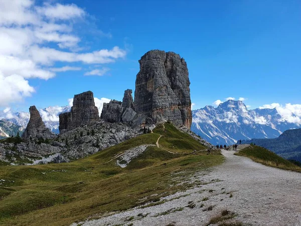 Cinque Torri, İtalya 'nın Dolomitlerde doruğa ulaştı 