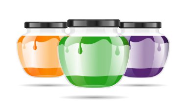 Gerçekçi şeffaf cam kavanoz reçel, lezzetli veya sos ile. Konserve ambalaj ayarlayın. Etiket ve reçel için logo. Kavanoz tasarım etiketi veya rozetleri ile alay. Vektör çizimler.