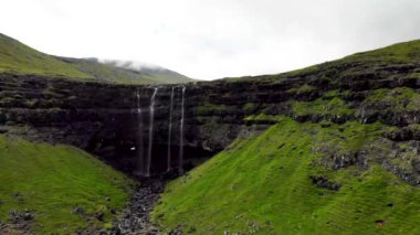 Faroe Adaları havadan görünümü, Atlantik Okyanusu'nda Danimarka toprakları.
