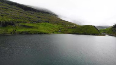Faroe Adaları havadan görünümü, Atlantik Okyanusu'nda Danimarka toprakları.