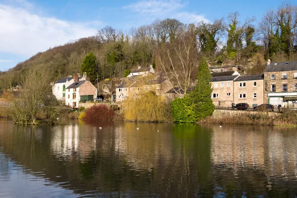 Village Mill Pond Cromford Derbyshire Reino Unido — Foto de Stock