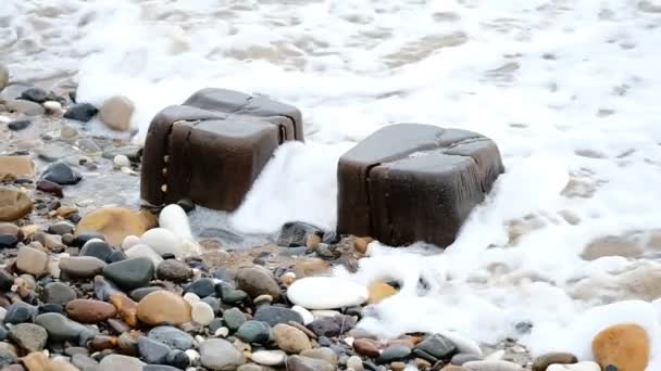 Vagues Lavage Lavage Sur Des Défenses Marines Bois — Video