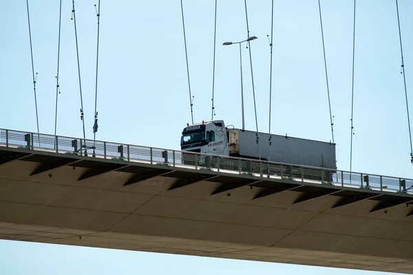 Camión Transporte Puente Colgante — Foto de Stock