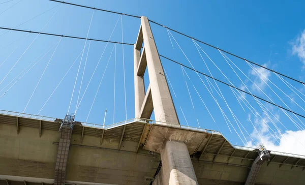 Coluna Suporte Ponte Suspensa Alta — Fotografia de Stock