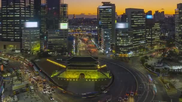 Timelapse4K Puerta Sungnyemun Mercado Namdaemun Puerta Namdaemun Con Senderos Ligeros — Vídeo de stock