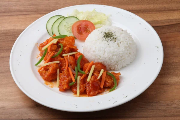 Teriyaki Fleisch Mit Reis Auf Weißem Teller — Stockfoto