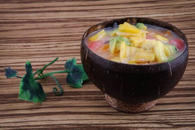 Es Batok geleneksel Endonezya buzudur.