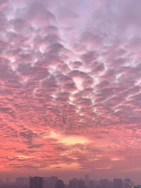 Червоний Красивий Захід Сонця Великому Місті — стокове фото