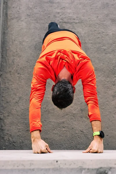 Mediana Edad Atleta Caucásico Haciendo Caliente Excises Aire Libre Antes — Foto de Stock