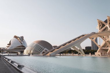 Valencia, İspanya; 6 Haziran 2020: Valencia 'da sanat ve bilim şehri. Güzel mimari, şehir manzarası