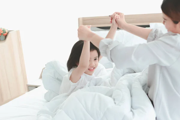 Happy Family Having Fun Bedroom Mother Daughter Spending Time Together — Stock Photo, Image