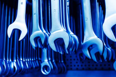 İngiliz anahtarlarının bileşimi. Güzel endüstriyel arka plan