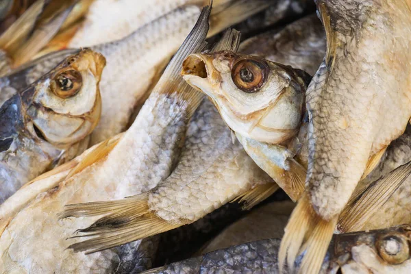 Poisson Séché Beaucoup Cafards Salés Gros Plan Vue Dessus — Photo