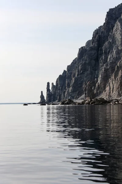 Landskap Med Branta Klippor Vid Kusten Den Nordvästra Kusten Havet — Stockfoto