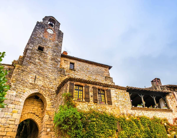 Piękna Średniowieczna Wioska Bruniquel Nad Rzeką Aveyron Occitanii Francja — Zdjęcie stockowe