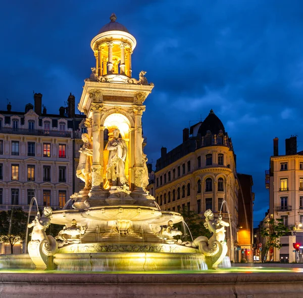 Magnífica Fuente Place Des Jacobins Por Noche Lyon Ródano Francia —  Fotos de Stock