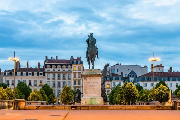 Socha Ludvíka Xiv Náměstí Bellecour Noci Lyonu Rhôně Francie — Stock fotografie