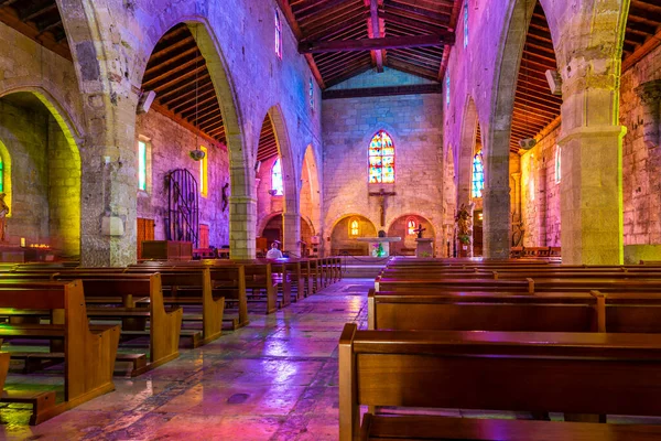 Interior Igreja Aigues Mortes Gard Occitanie França — Fotografia de Stock