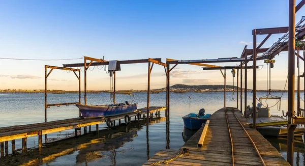 Άποψη Της Ακτής Από Etang Thau Έως Bouzigues Και Περίπτερα — Φωτογραφία Αρχείου