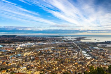 Fransa 'nın Occitanie kentindeki Herault, Mont Saint Clair' den Sete kasabasının panoramisi