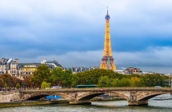 Eiffel Tower Seen Alexandre Iii Bridge Seine Dusk Paris Ile — Stock Photo, Image
