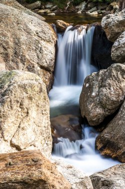 Haut-Languedoc 'ta Olargues yakınlarında Herault, Occitanie, Fransa