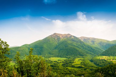 Pyrenean Piedmont Sengouagnet ve Pic du Cagire yakınlarında, Haute-Garonne 'da, Occitanie bölgesinde, Fransa