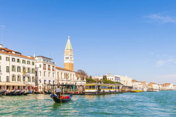 Gôndola Grande Canal Cais Veneza Veneto Itália — Fotografia de Stock