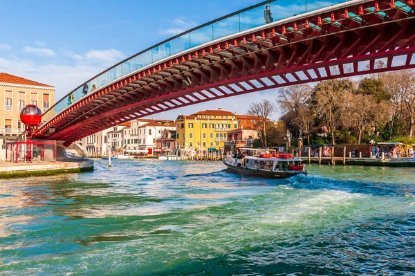 Brug Van Grondwet Ponte Della Costituzione Het Italiaans Venetië Veneto — Stockfoto