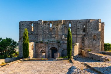 Saint Flix de Monceau Manastırı Occitania, Fransa 'nın Hrault kentindeki Gigean' da.