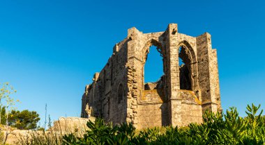 Saint Flix de Monceau Manastırı Occitania, Fransa 'nın Hrault kentindeki Gigean' da.