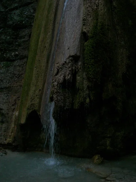 Cascada Montaña Bosque — Foto de Stock