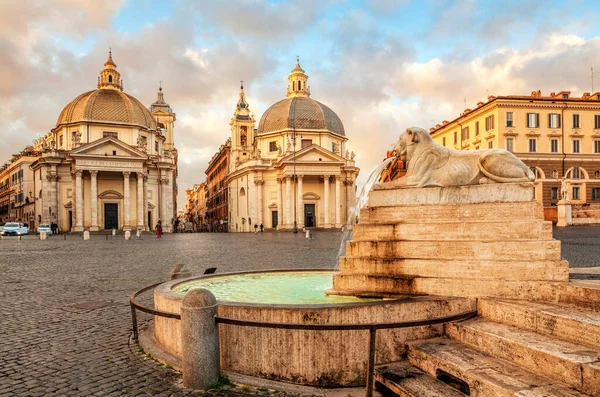 Piazza Del Popolo 人民广场 意大利罗马 蒙特桑托的圣玛利亚教堂和圣玛利亚迪米拉科利教堂 罗马建筑和地标 — 图库照片