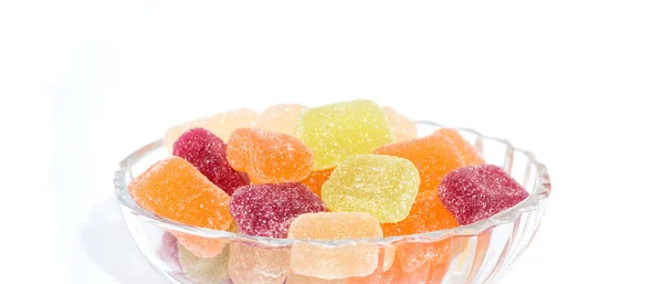 Farbige Marmeladenbonbons Einem Glasteller Auf Weißem Hintergrund Die Platte Wird — Stockfoto