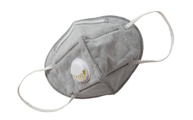 Gri cerrahi maske kesme yolu ile beyaz arkaplanda izole