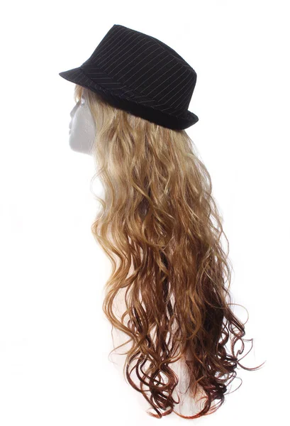 Chapeau Fedora Classique Sur Tête Mannequin Avec Perruque Blonde Miel — Photo