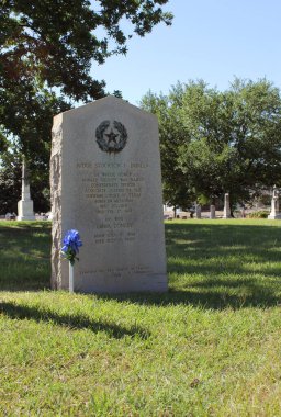 Tyler TX - 22 Nisan 2025: Tyler TX 'teki Oakwood Mezarlığı' nda Tarihi İşaretleyici