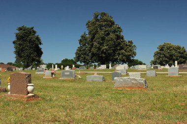 Bullard TX - 5 Mayıs 2025: Bullard Teksas 'taki Şehir Mezarlığındaki Tarihi Mezar Taşları