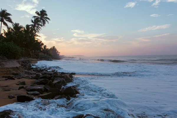 Piękne Zdjęcie Widokówki Plaży Pitiwella Sri Lanka Wschodzie Słońca Pomarańczowym — Zdjęcie stockowe