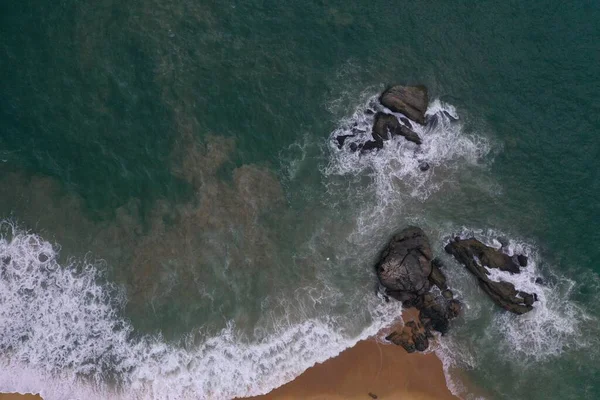 Drone Aéreo Vista Pássaro Tiro Costa Mar Com Água Azul — Fotografia de Stock