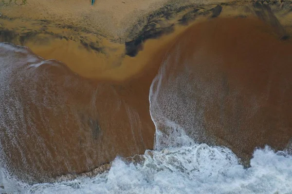 Vista Aérea Del Dron Plano Orilla Del Mar Con Arena — Foto de Stock