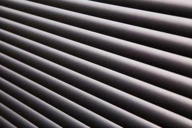 çelişkili soyut kapalı çerçeve çerçeve arka plan resim Gri pencereler ışık ışınları ile kör ve güzel çapraz çizgiler oluşturan sert siyah gölgeler bırakarak