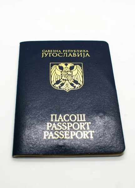 Jugoslaviskt Gammalt Pass Isolerat Vit Bakgrund Ovanifrån — Stockfoto