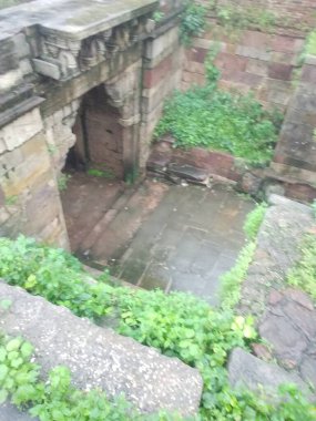 Eski saray ve harabeler pavagad şapkacı Gujarat Hindistan 'dan.