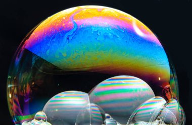 sabun köpükleri güzel desenli renkli duvar kağıtları