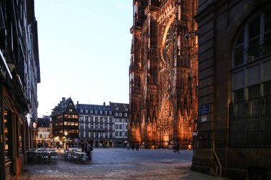 Geceleri Strasbourg Katedrali