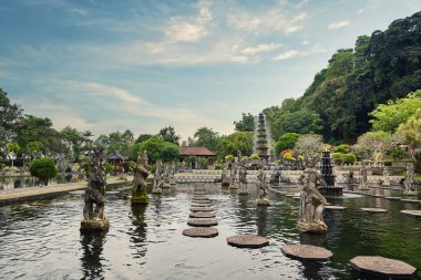 Endonezya 'nın Bali Adası' ndaki Tirta Ganga Su Sarayı
