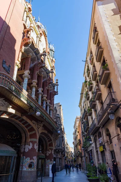 Barcelona Espanha Novembro 2018 Rua Cidade Antiga Estreita Barcelona Espanha — Fotografia de Stock