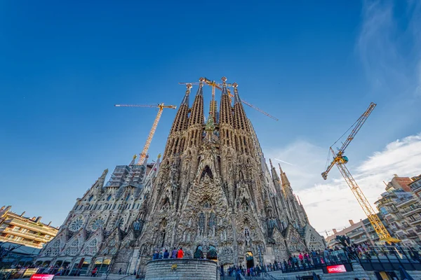 スペイン バルセロナ 2018年11月3日 スペイン バルセロナのガウディ設計の大聖堂 サグラダ ファミリア — ストック写真